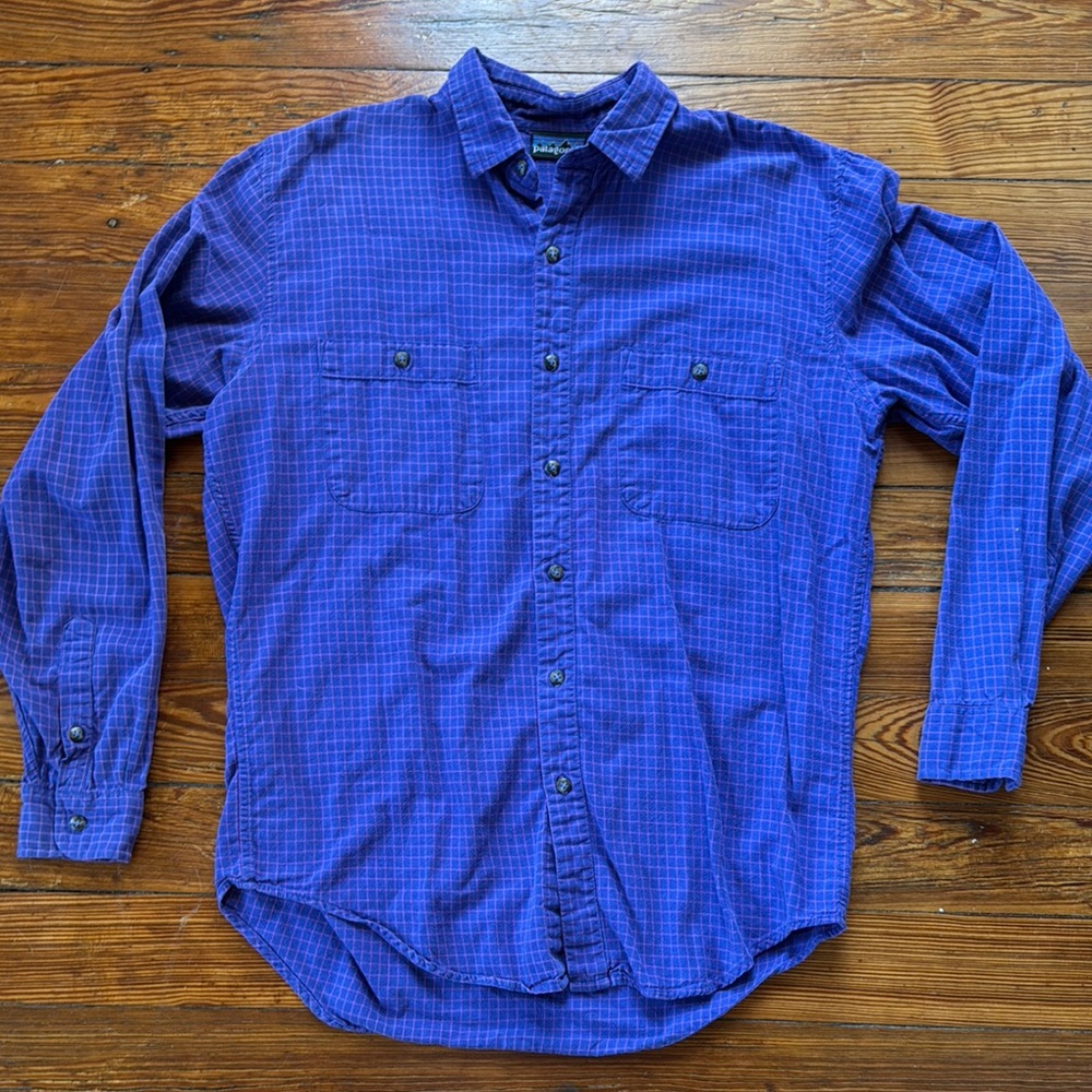 Men's Vintage Patagonia Purple/Pink button down Size M